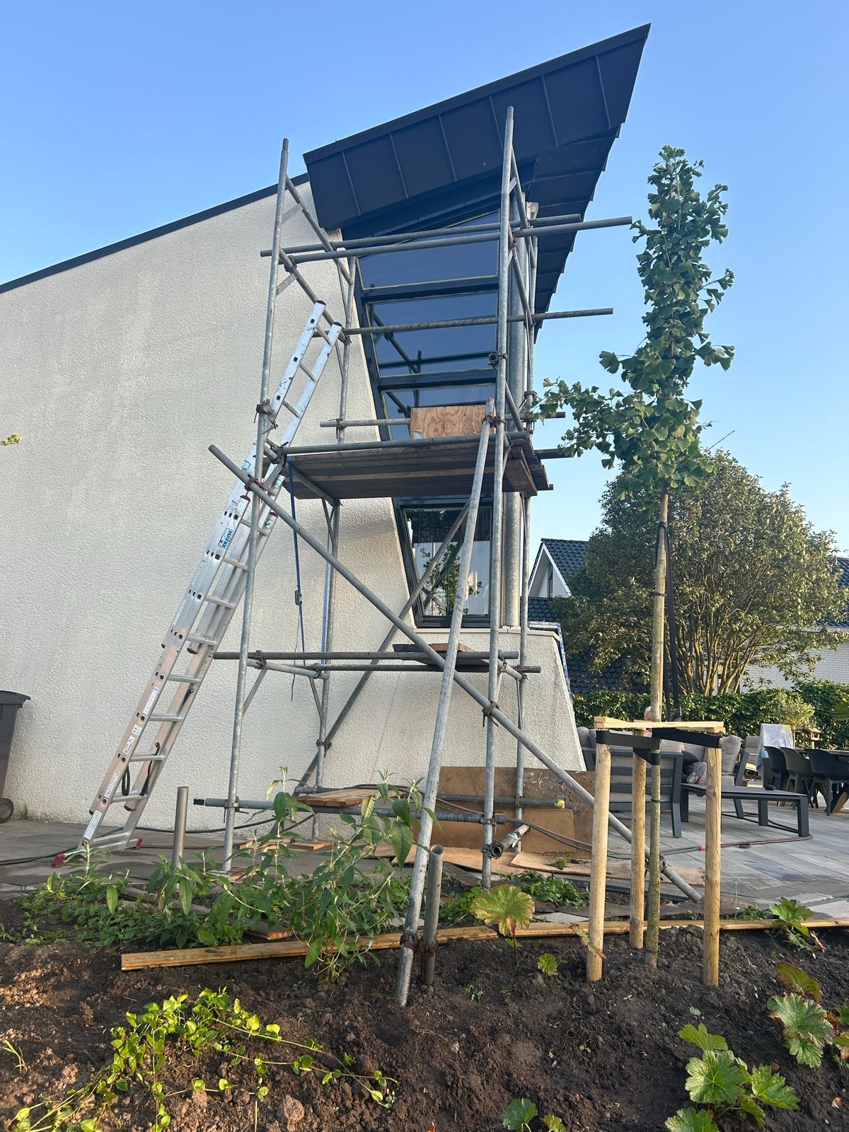 Steiger van h-jukken met buizen, Ophalen, Gebruikt, Gevelsteiger, 5 meter of hoger