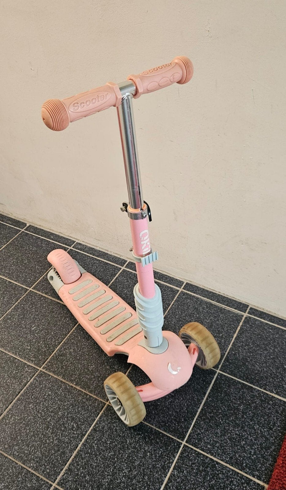 Roze kinderstep met 3 wielen, Fietsen en Brommers, Ophalen, Gebruikt, Gewone step, Onbekend