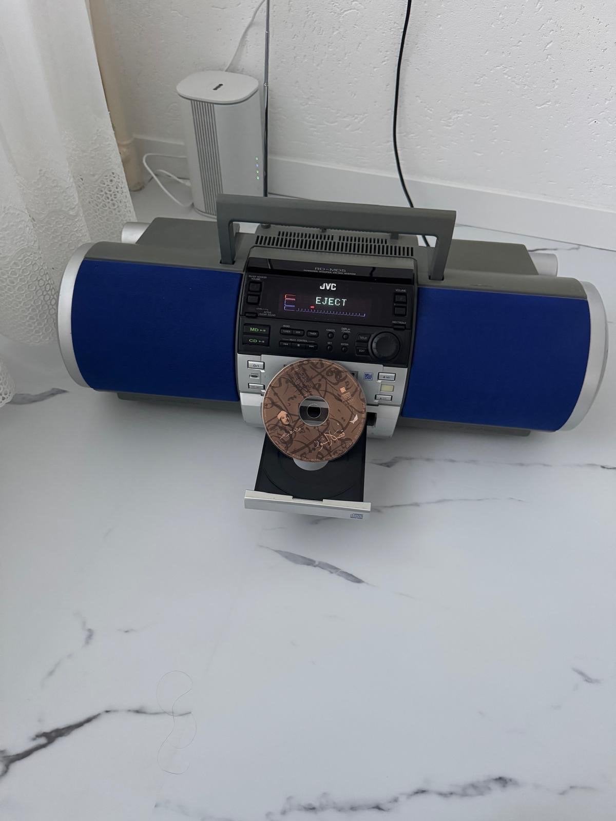 JVC Draagbare CD/Radio Boombox met MP3-aansluiting, Ophalen, Gebruikt, JVC, Draagbaar