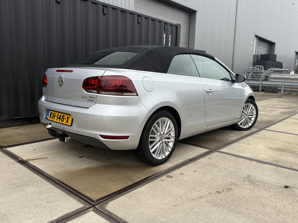 Volkswagen Golf Cabriolet 2.0 TDI Cup l BlueMotion l Camera, Auto's, Voorwielaandrijving, Euro 5, Gebruikt, Zwart