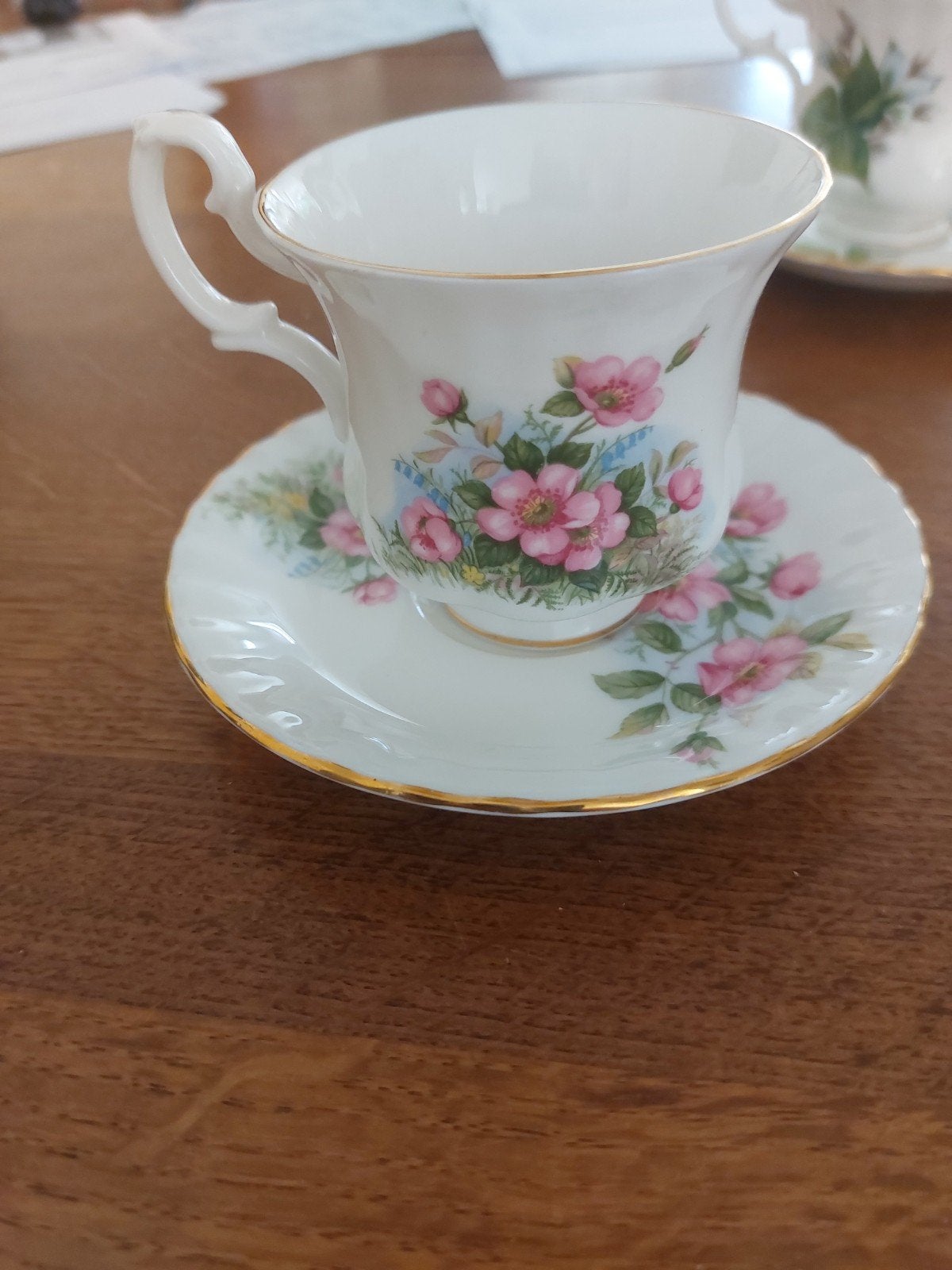 3 Royal Albert Bone China kop en schotels - 100% gaaf, Ophalen of Verzenden