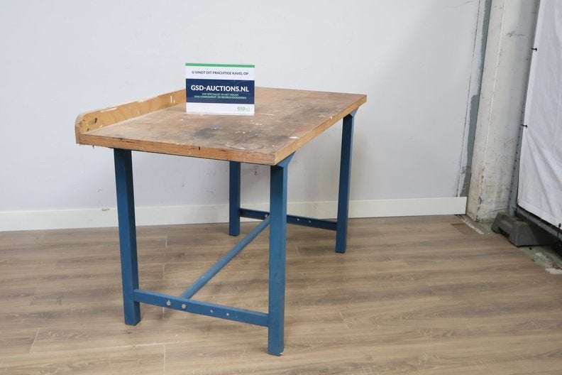 Industriele werkbank met houten blad, Ophalen of Verzenden, Niet ingevuld, Niet ingevuld, Niet ingevuld