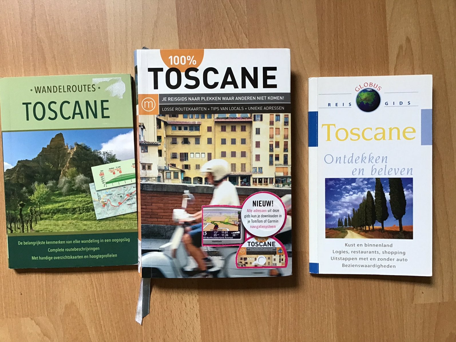 3 x Reisgids Toscane., Overige merken, Europa, Ophalen of Verzenden, Zo goed als nieuw
