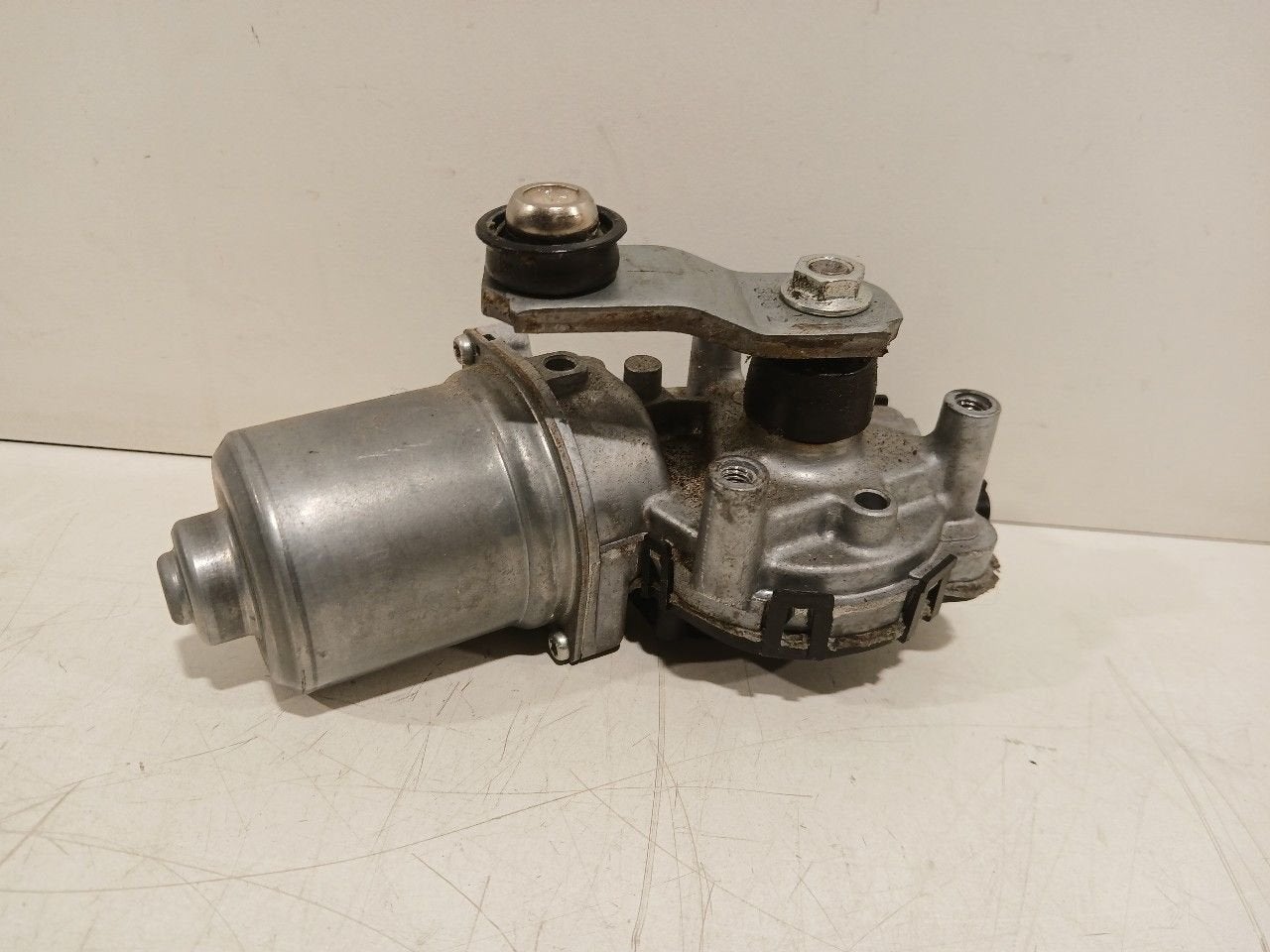 Ruitenwissermotor voor Toyota Aygo, Auto-onderdelen, Onderdelen@venauto.nl, Van der Ven Autorecycling B.V., Gebruikt, Ettenseweg 76, 4706 PB Roosendaal, The Netherlands