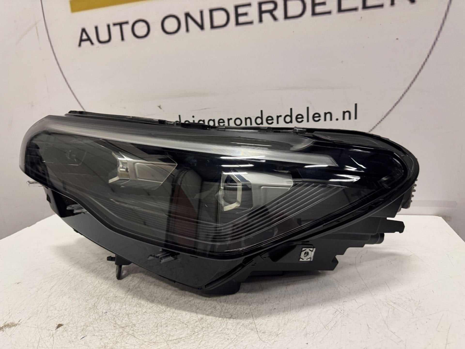 VW TIGUAN 571 VOL LED KOPLAMP LINKS 571941035C COMPLEET, Gebruikt, Volkswagen, Volkswagen AG, Berliner Ring 2
38440  Wolfsburg, DE