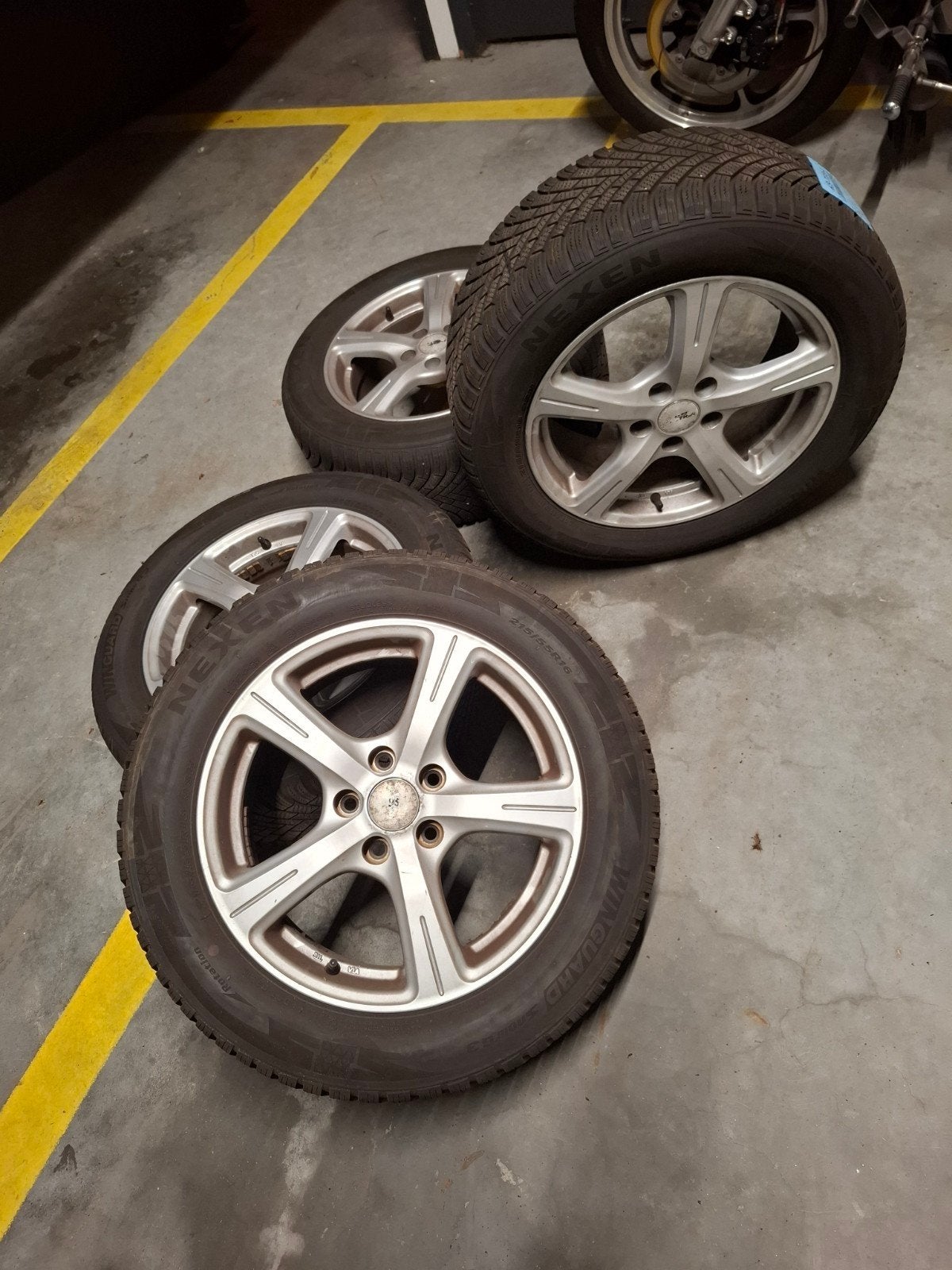 Winterbanden op velg, Auto-onderdelen, Banden en Velgen, Ophalen, Winterbanden, Banden en Velgen