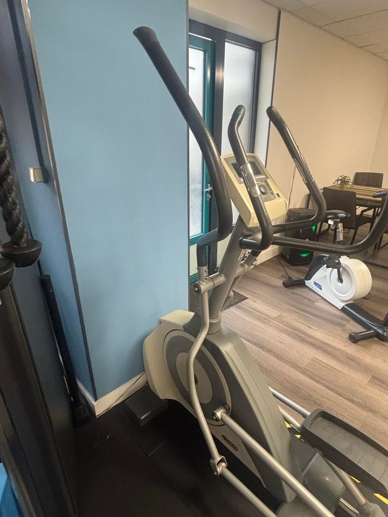Tunturi C35 Crosstrainer - Goede staat met lichte speling, Ophalen, Gebruikt, Armen, Crosstrainer