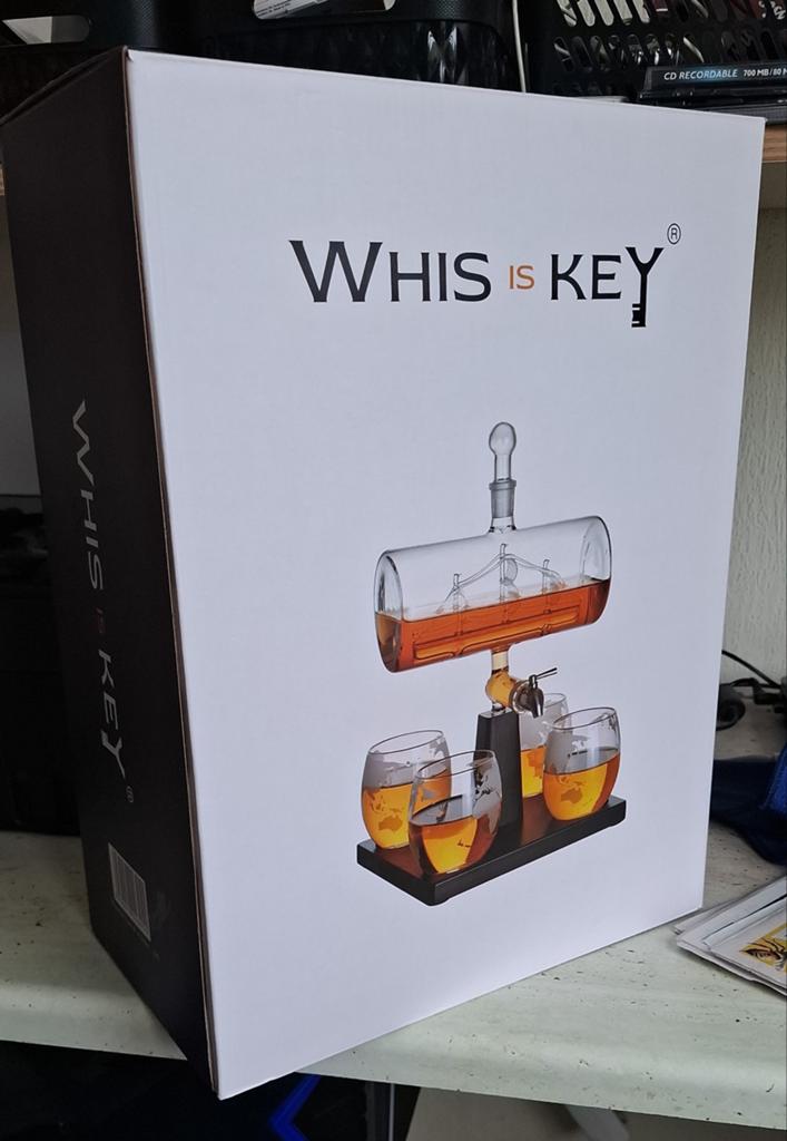 Whiskey Decanteer Set "The Flying Dutchman" met 4 Glazen, Huis en Inrichting, Ophalen, Nieuw, Meerkleurig, Overige merken