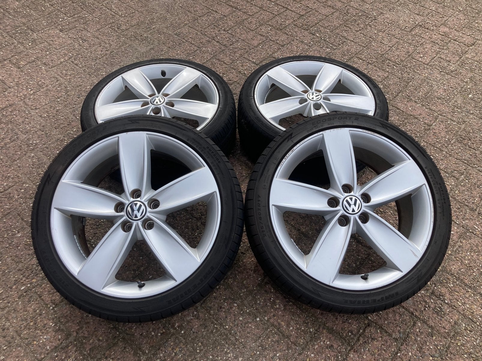 17 inch originele Volkswagen Polo velgen + banden 5x100, Auto-onderdelen, Banden en Velgen, Ophalen, Banden en Velgen, 17 inch