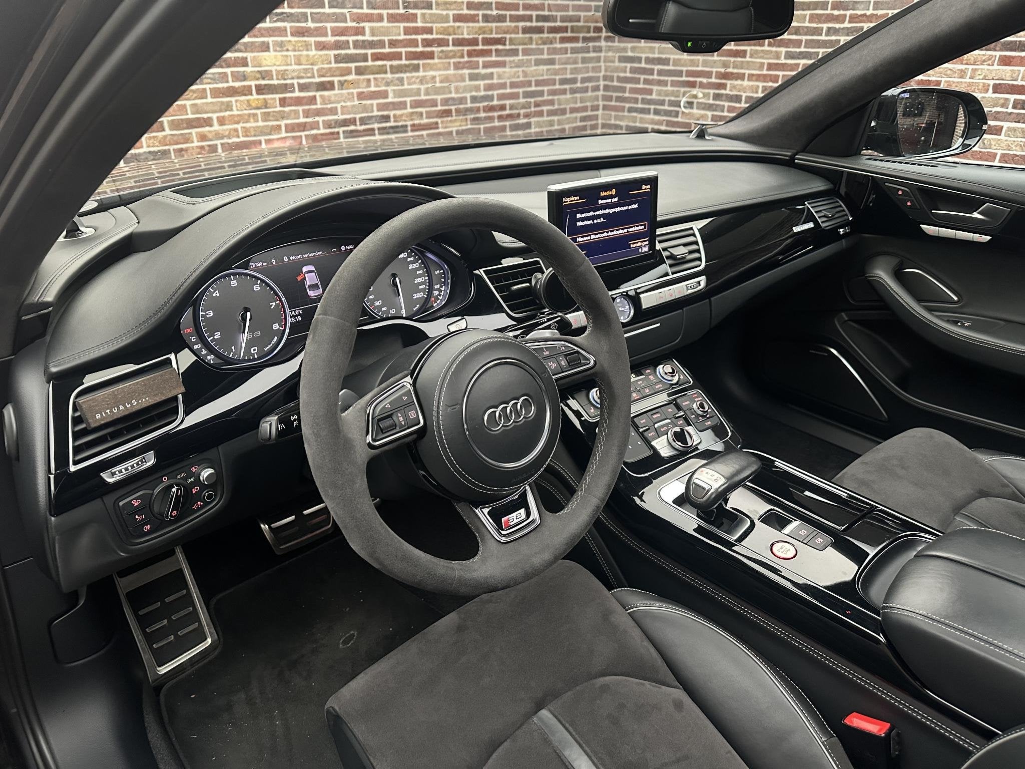 Audi A8 4.0 TFSI S8 plus quattro Pano| Head up| B&O, Auto's, Automaat, Dealer onderhouden, Gebruikt, Bedrijf