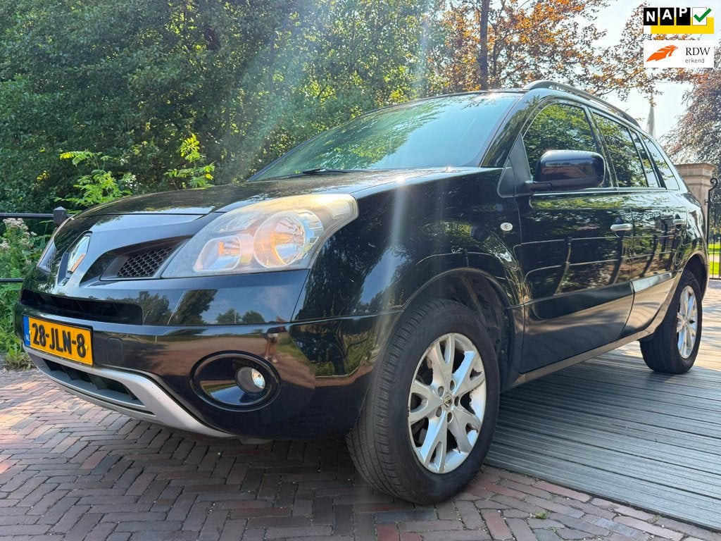 Renault Koleos 2.5 Dynamique |Trekhaak |APK 10-27 |, Auto's, Voorwielaandrijving, Koleos, Gebruikt, Zwart