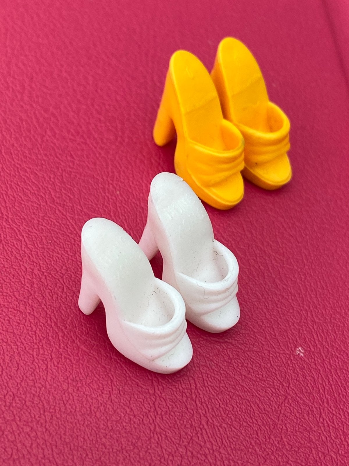 Vintage Barbie 70 s 80 s 2x Superstar Barbie schoenen Mattel, Verzamelen, Poppen, Verzenden, Zo goed als nieuw, Pop