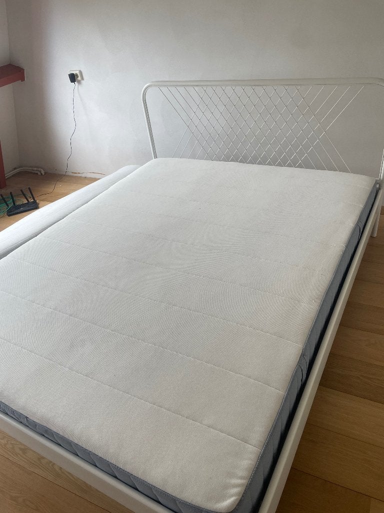 Ikea metalen bed wit 140 bij 200, Ophalen, Wit, 140 cm, Zo goed als nieuw