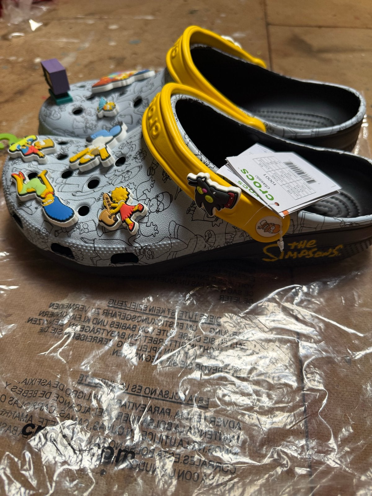 Crocs The Simpsons & Naruto Classic Clogs - Nieuw, Slippers, Overige kleuren, Nieuw, Ophalen of Verzenden
