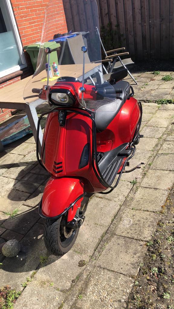 Rode Vespa Sprint, Gebruikt, Overige modellen, Maximaal 45 km/u, Ophalen of Verzenden