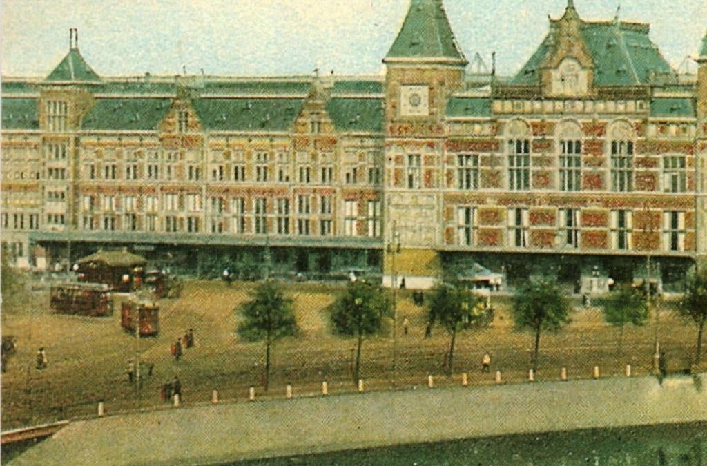 801528 Amsterdam Centraal Station _Nette kaart Onbeschreven, Ophalen of Verzenden, 1980 tot heden, Ongelopen, Noord-Holland