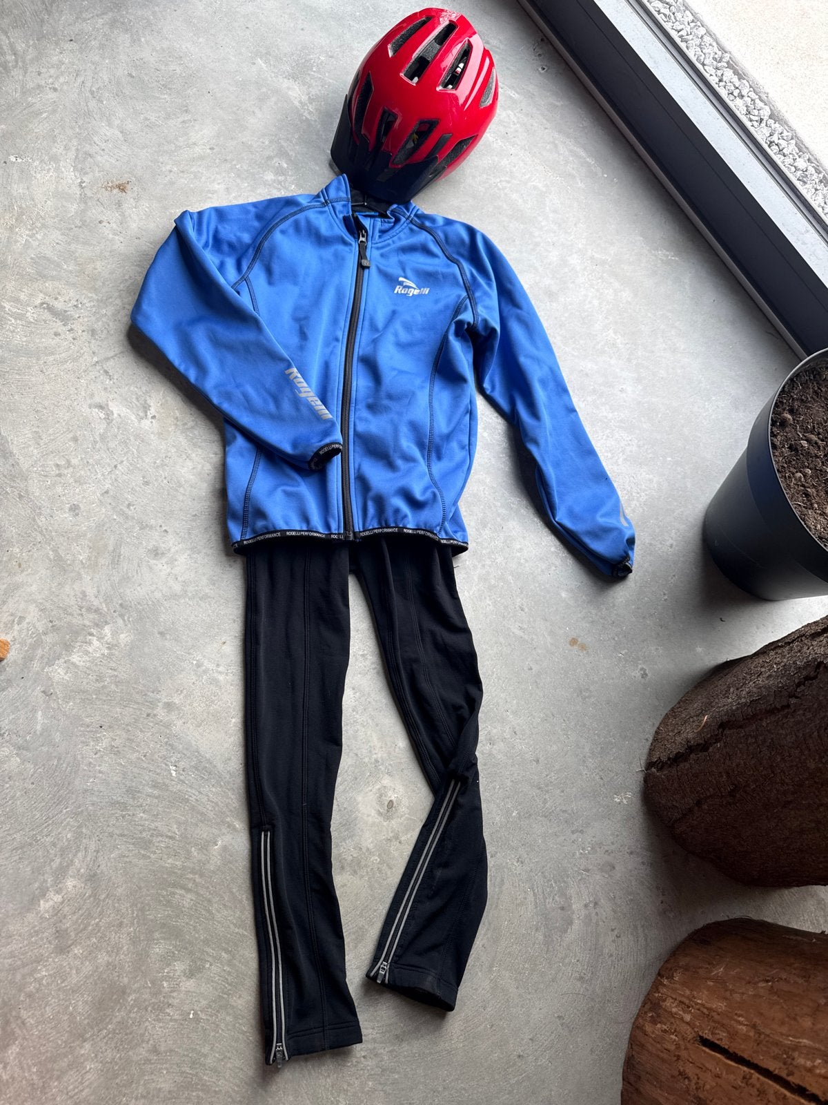 Rogelli winterset (140/152) met Specialized kinderhelm (53-5, Gebruikt, Kinderen, Overige maten, Ophalen of Verzenden