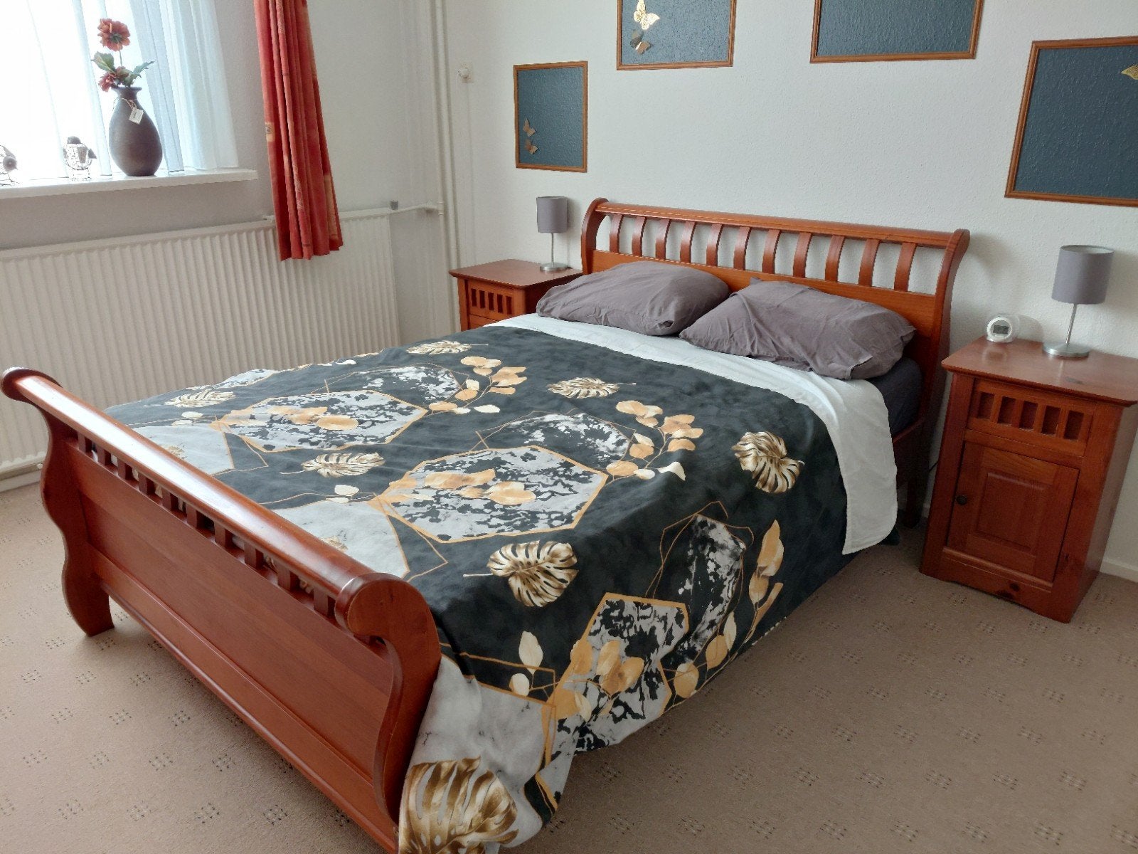 complete slaapkamer, bed, 2 nachtkastjes en kledingkast, Ophalen, Gebruikt, 65 cm of meer, 70 cm of meer