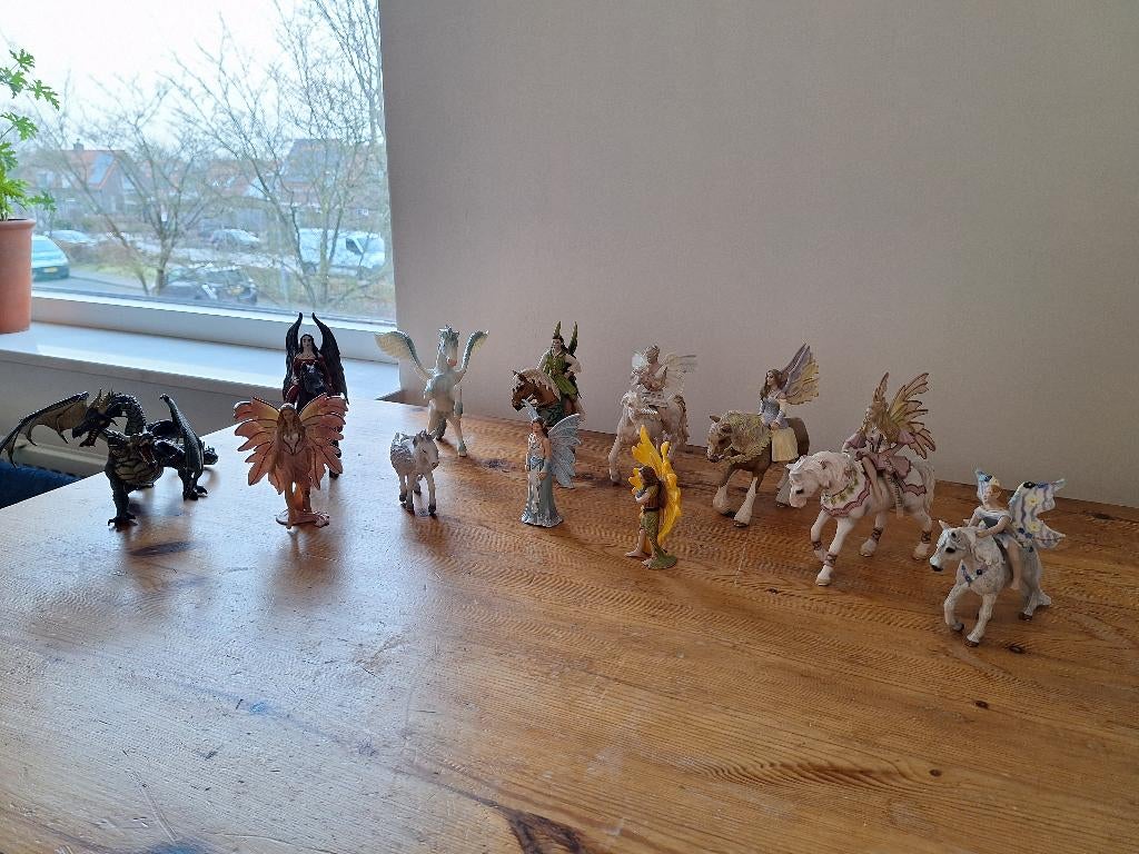 Schleich dieren en fantasy elven, ridders, indiaan, Ophalen of Verzenden, Zo goed als nieuw