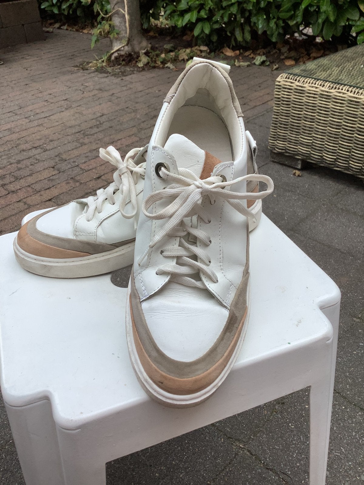 Notre-V dames maat 39, Wit, Ophalen of Verzenden, Sneakers of Gympen, Zo goed als nieuw