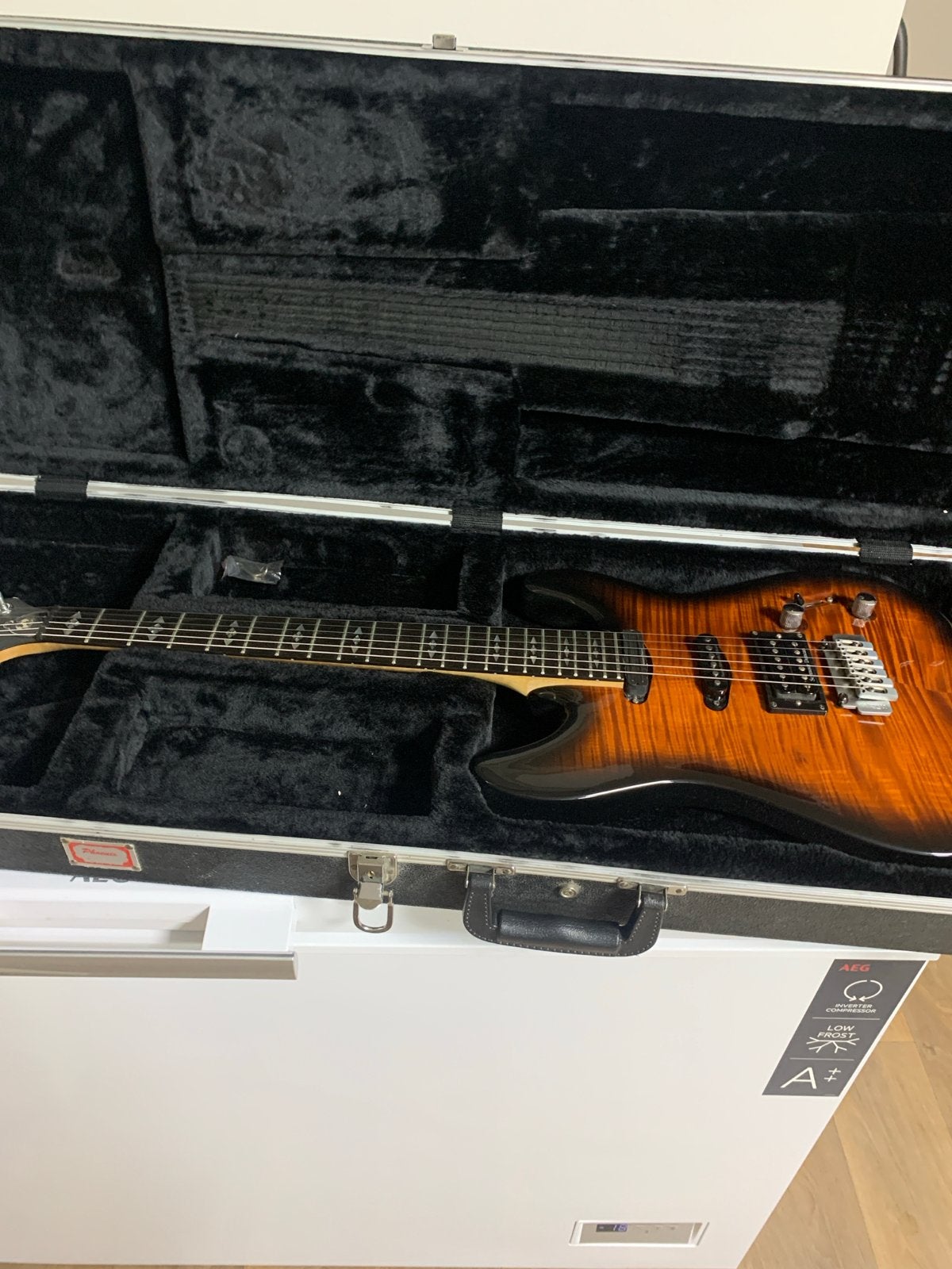 Framus Diablo Pro elektrische gitaar met koffer, Ophalen, Zo goed als nieuw, Solid body, Overige merken