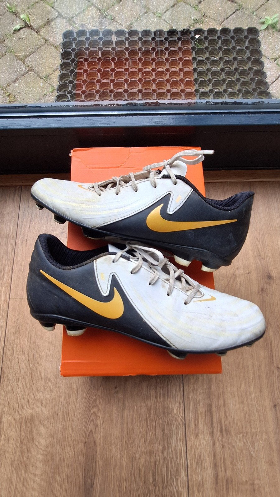 Nike Phantom voetbalschoenen maat 42, Maat XS of kleiner, Ophalen of Verzenden, Schoenen
