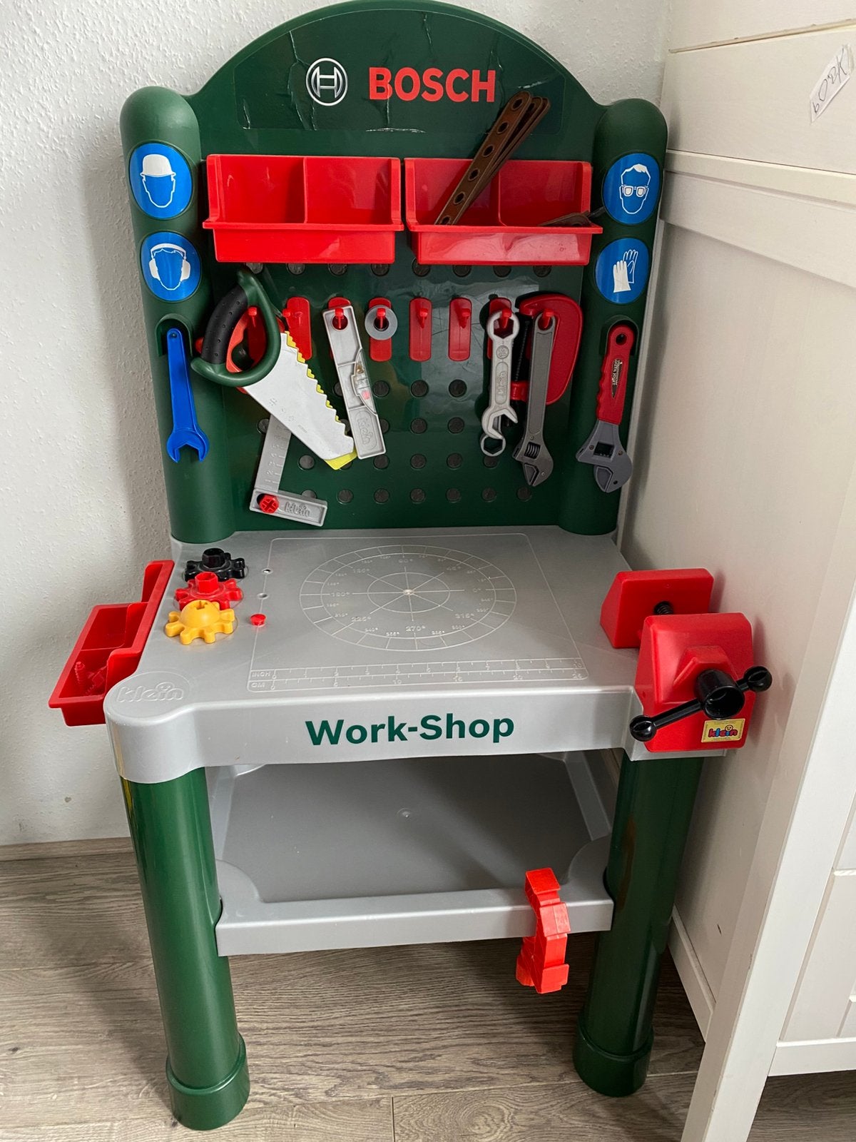 Bosch Werkbank met gereedschap en accessoires, Ophalen, Gebruikt, Bouwen