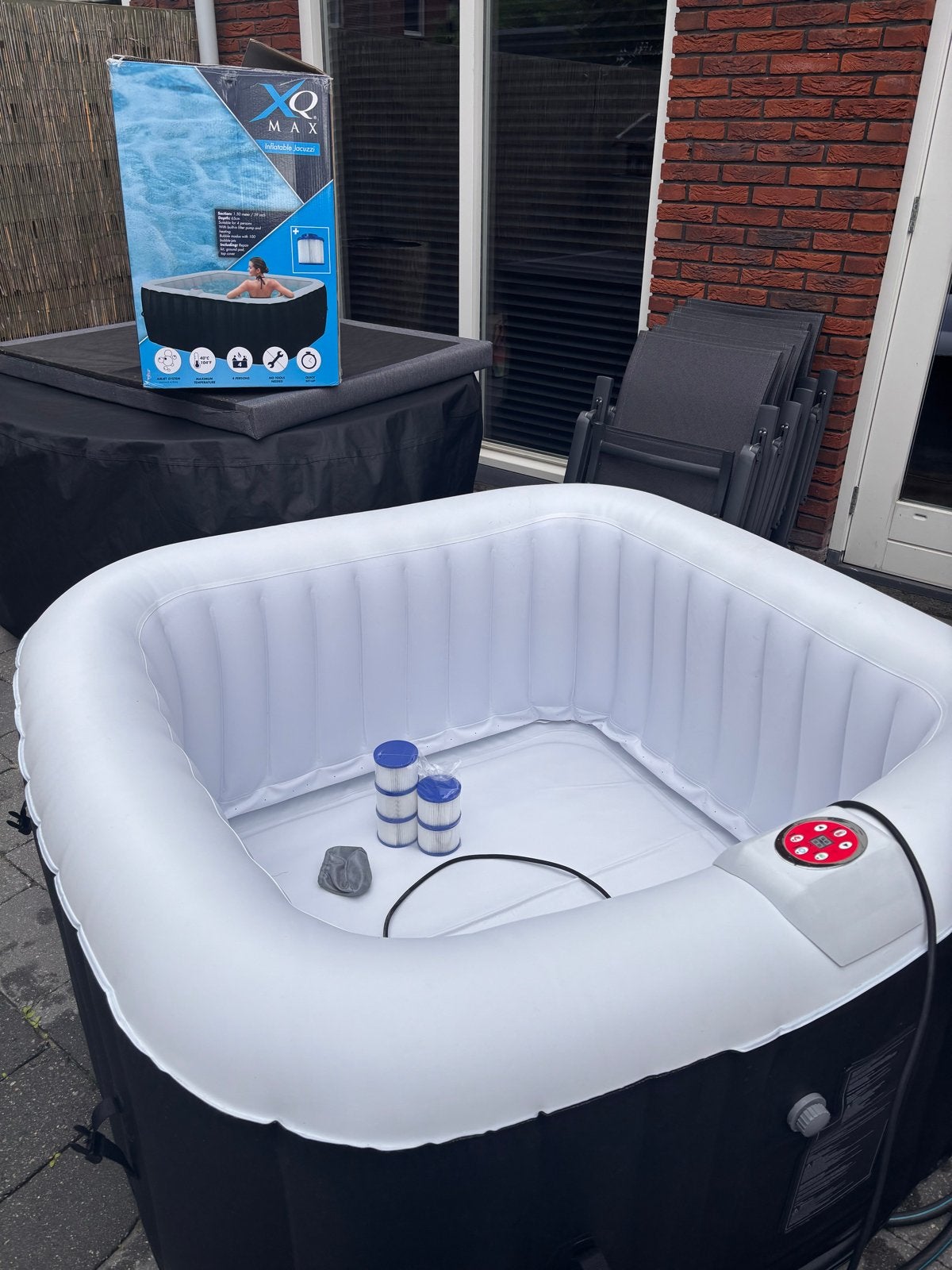 Opblaasbare Jacuzzi XQ Max 150x150 met filters, Ophalen, Zo goed als nieuw, Filter, Opblaasbaar
