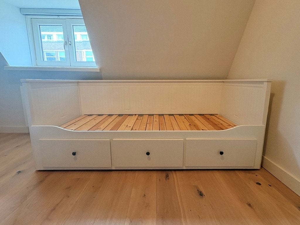 IKEA HEMNES bedbank 80-200cm (nieuwprijs 249), Ophalen, 90 cm, Tweepersoons, Zo goed als nieuw