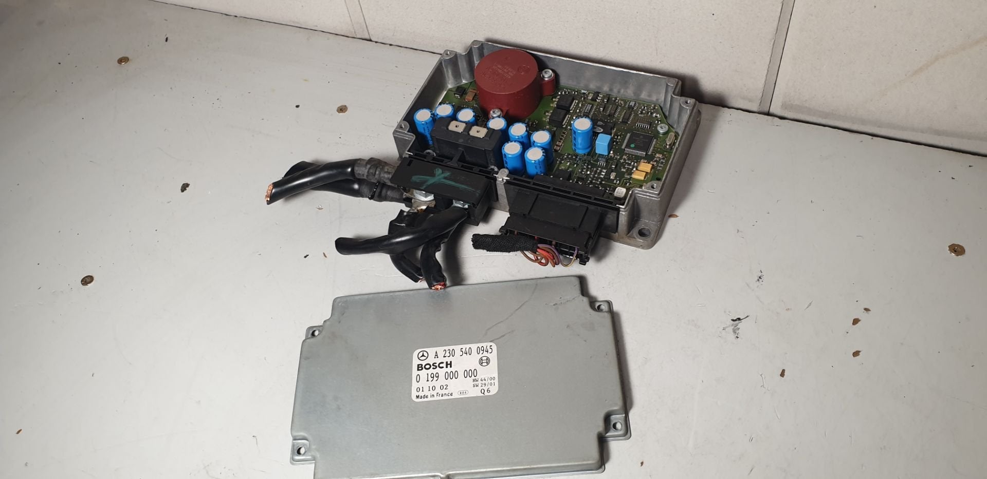 Batterij controle module SL R230 SLR R199 BCM 2305400945 ori