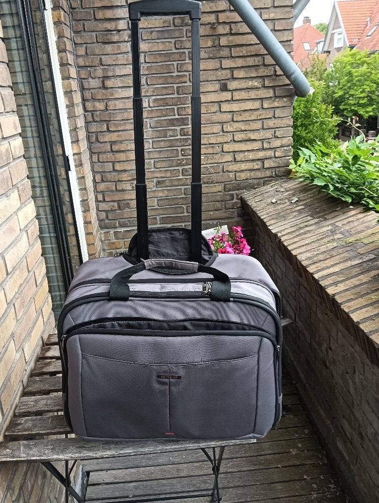 Samsonite rolkoffertje laptop upright, Sieraden, Tassen en Uiterlijk, Koffers, Ophalen, Wieltjes, Gebruikt, Minder dan 50 cm