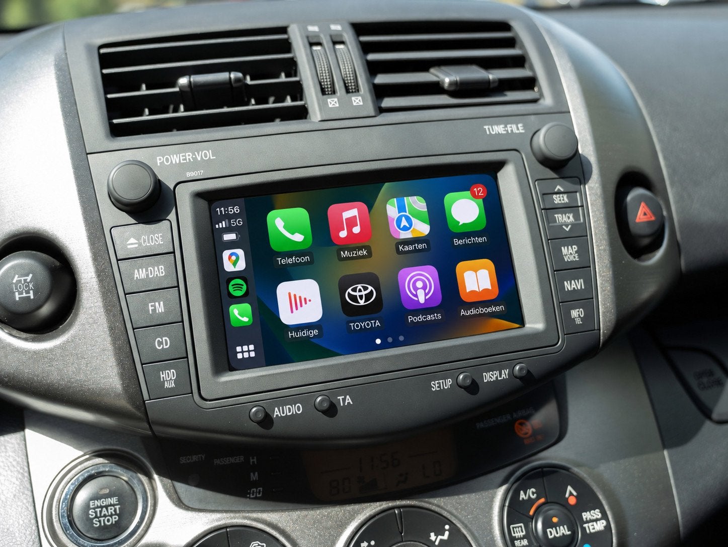 Toyota RAV4 2.0 VVTi Executive Business - AUTOMAAT - ZWART L, Auto's, Gebruikt, Zwart, 4 cilinders, Wit