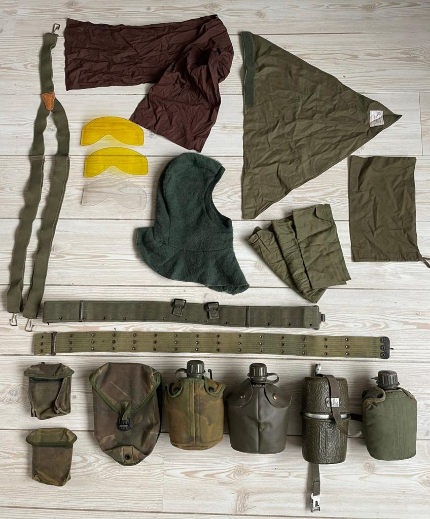 Diverse landmacht en leger spullen veldfles koppel, Verzamelen, Ophalen of Verzenden, Landmacht
