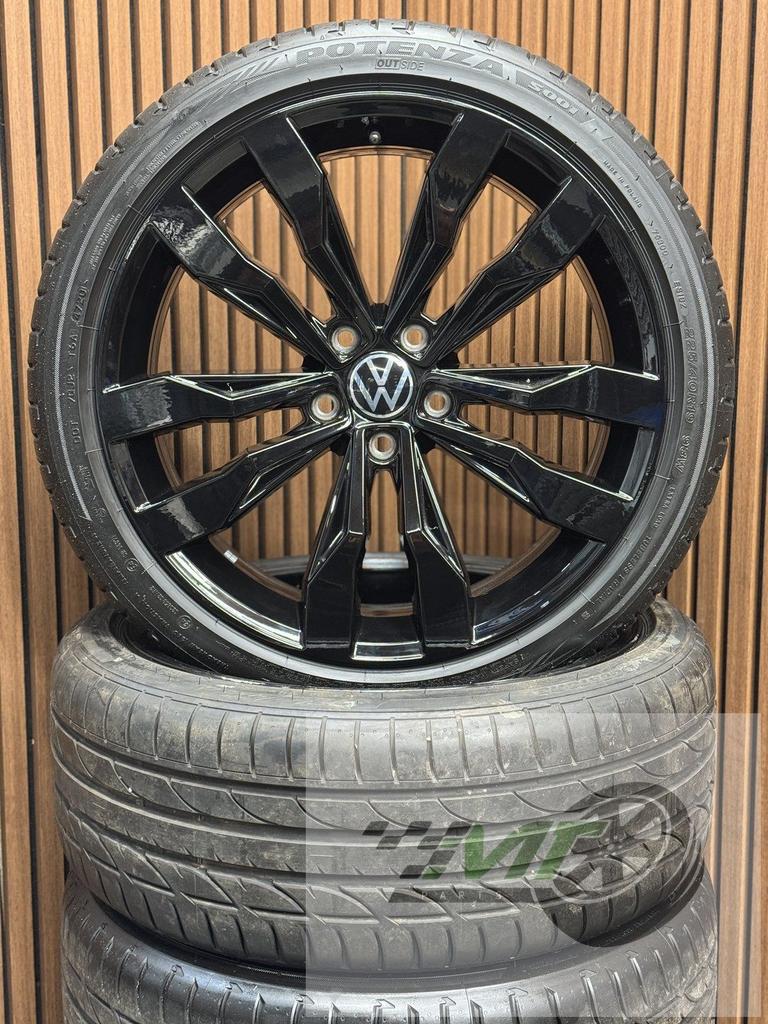 19“ Vw T-Roc TRoc RLine SUZUKA Misano 225 40 NIEUW OEM, Auto-onderdelen, Banden en Velgen, 19 inch, -, -, Banden en Velgen