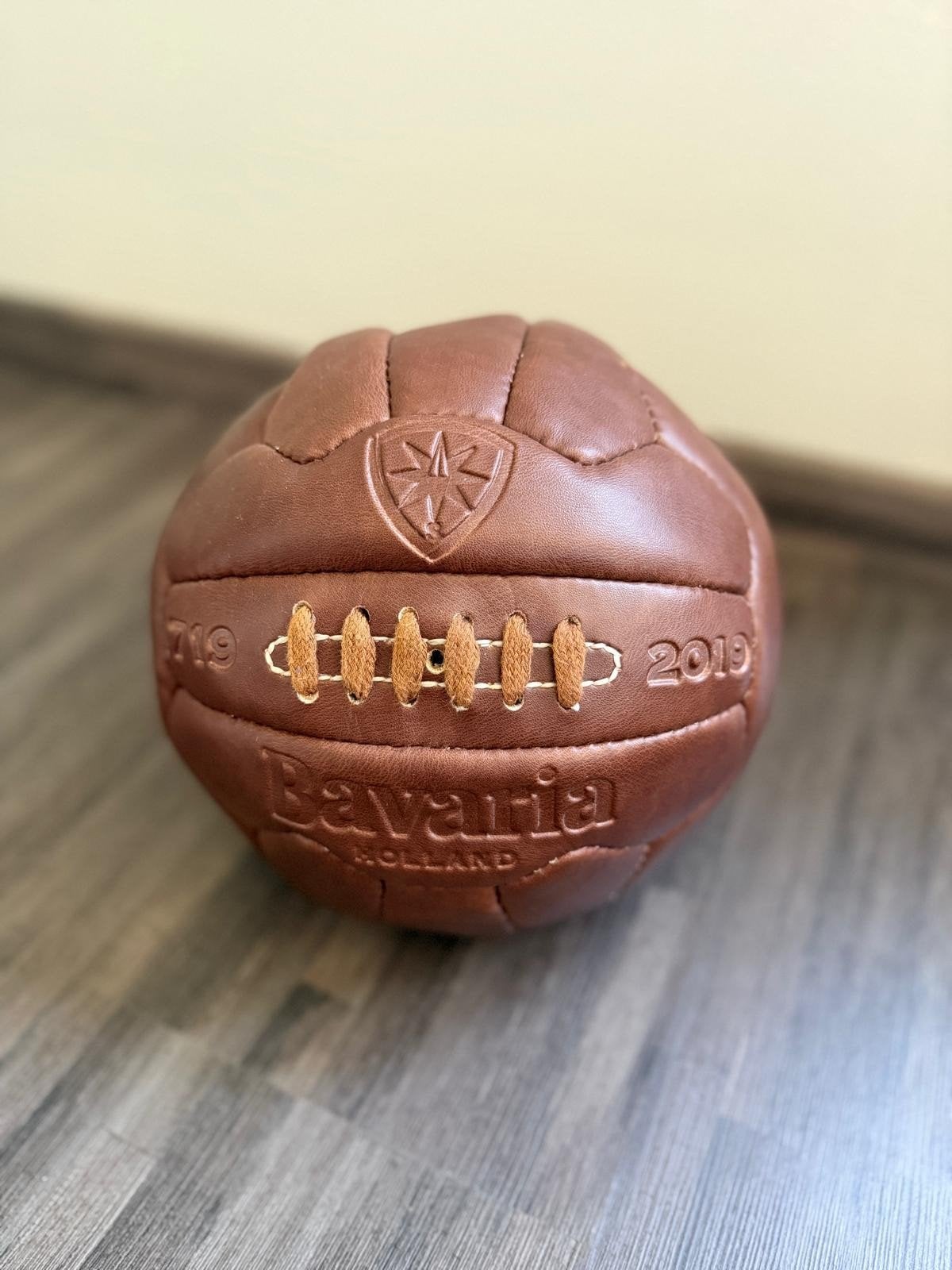Bavaria Bier Retro Voetbal - 300 Jaar Bestaan, Verzamelen, Biermerken, Ophalen of Verzenden, Nieuw, Overige typen, Bavaria