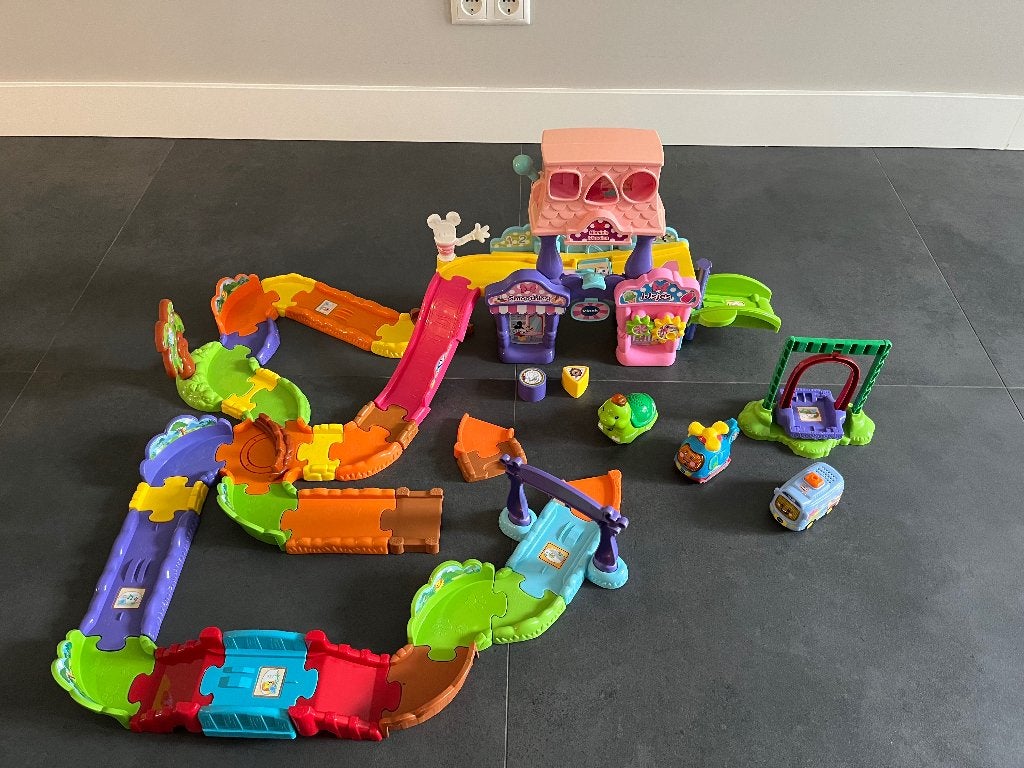 Vtech toet toet autobaan, Kinderen en Baby's, Speelgoed | Vtech, Ophalen, Zo goed als nieuw, 2 tot 4 jaar