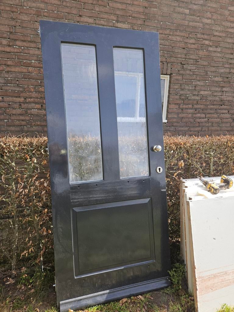 Donker blauwe buitendeur met sierglas, Ophalen, Gebruikt, 200 tot 215 cm, Glas