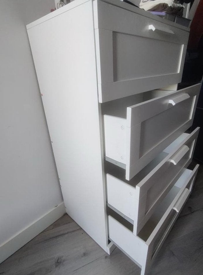 Ikea ladekast met 4 ruime laden - Zeer goede staat, Ophalen, 100 tot 150 cm, 50 tot 100 cm, Zo goed als nieuw
