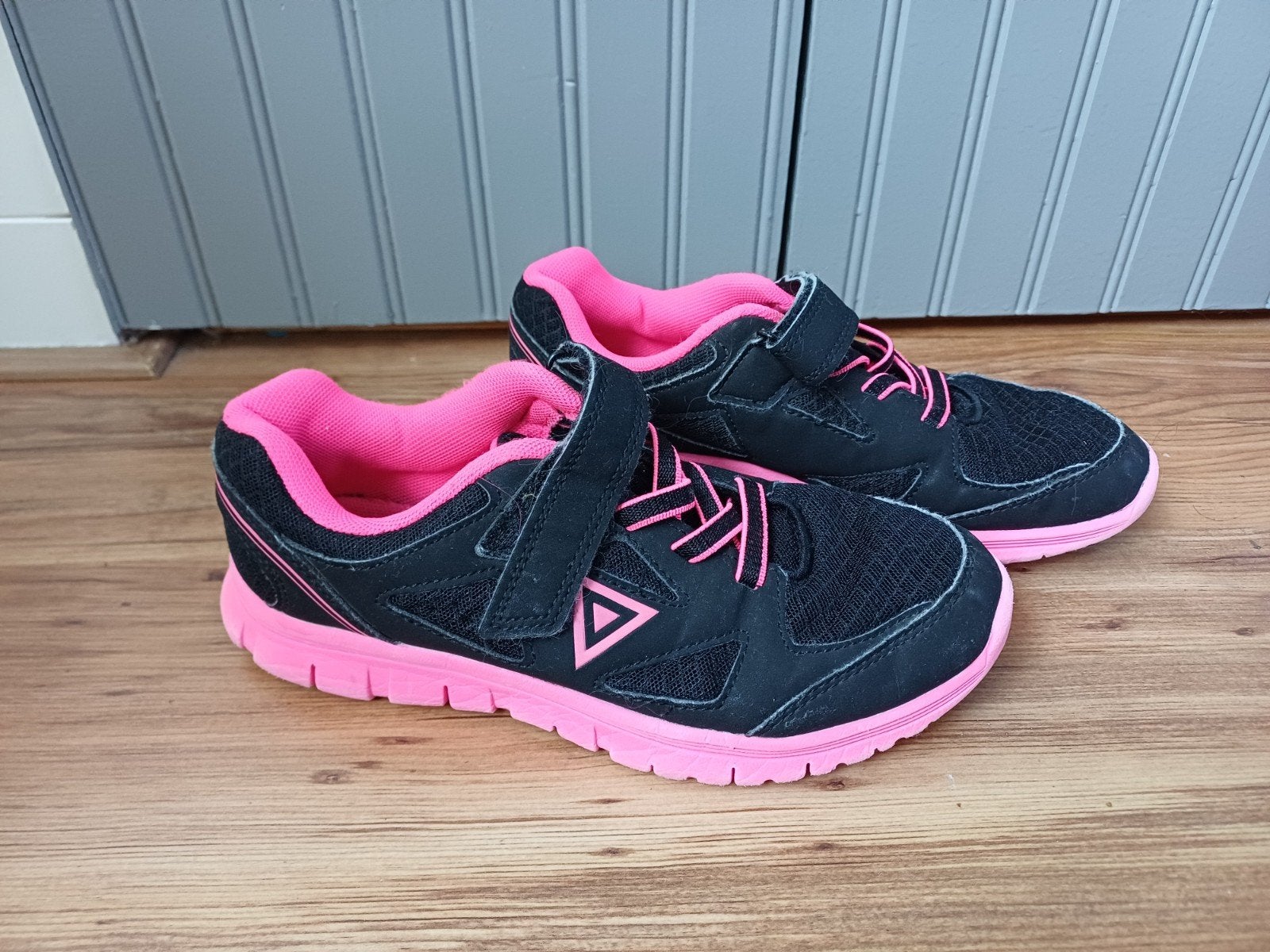 gymschoenen maat 36, Sport en Fitness, Ophalen of Verzenden, Zo goed als nieuw, Schoenen