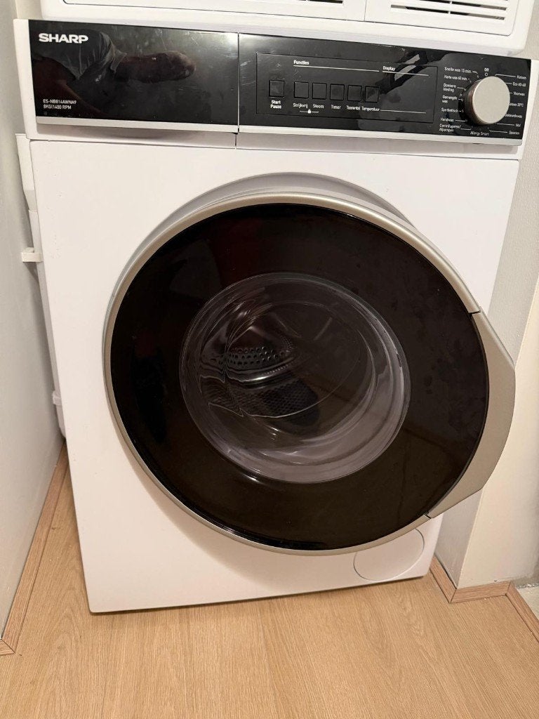 Wasmachine SHARP ESNB814WNA9BX, Witgoed en Apparatuur, Wasmachines, Zo goed als nieuw, Voorlader, 6 tot 8 kg, 85 tot 90 cm, 1200 tot 1600 toeren