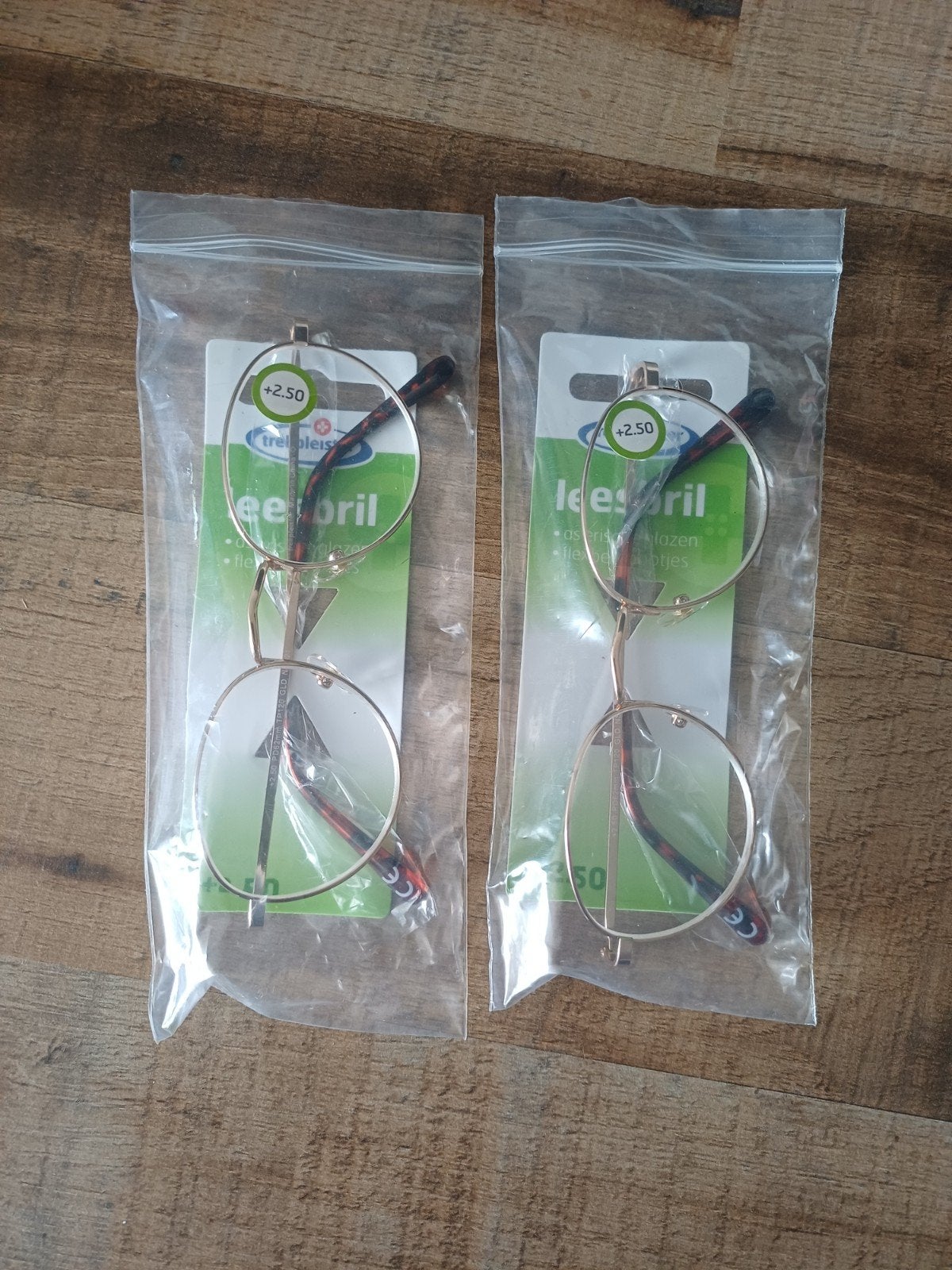 2x Nieuwe Leesbril +2.50 Sterkte - Ongebruikt, Overige merken, Overige kleuren, Nieuw, Ophalen of Verzenden