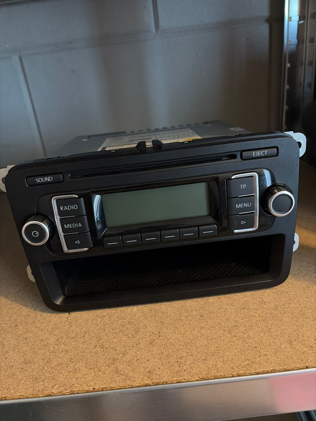 Volkswagen RCD 210 autoradio - Gebruikt, Ophalen, Gebruikt