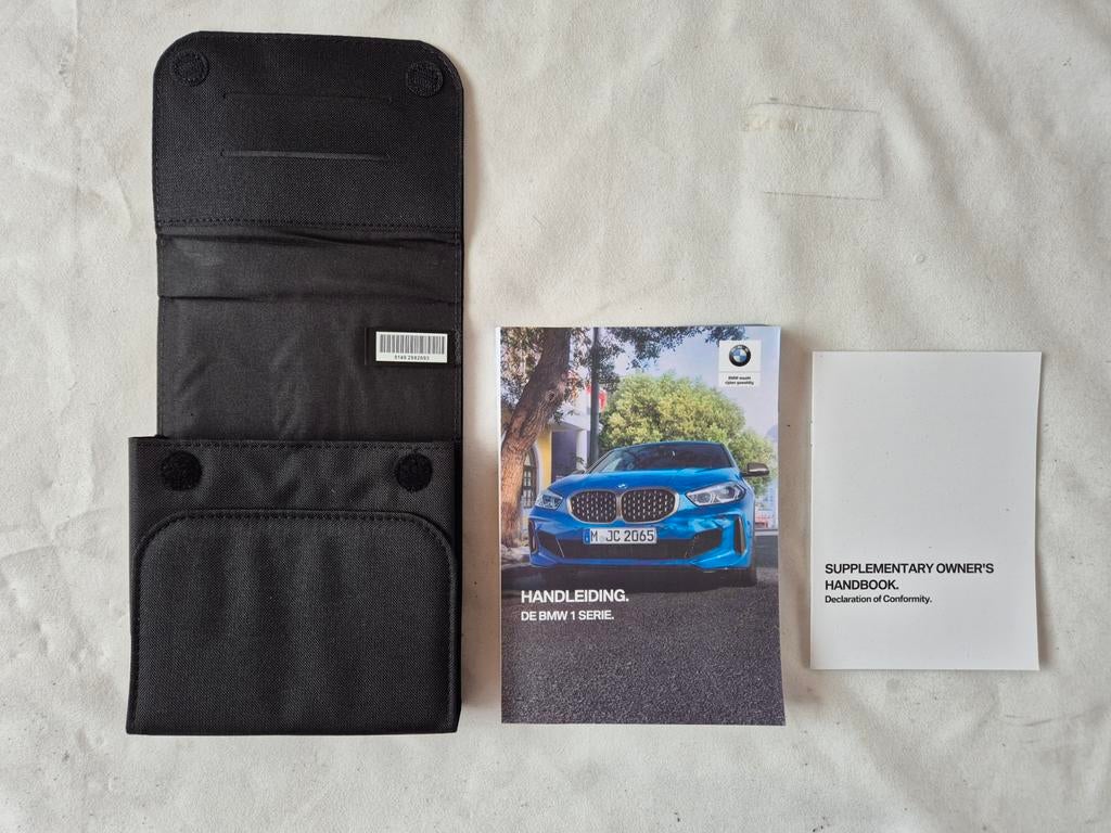 NIEUWSTAAT F40 BMW 1 SERIE MAPJE EN HANDLEIDING, Auto diversen, Ophalen of Verzenden