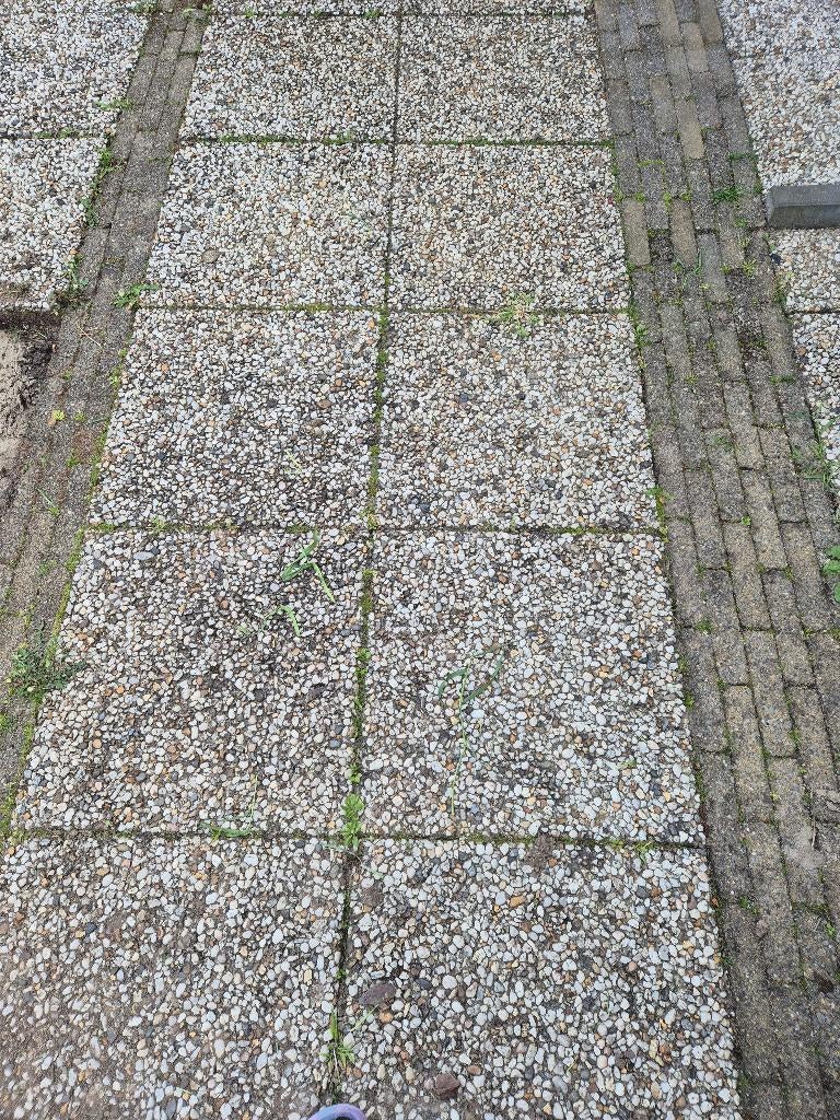 Gratis af te halen grindtegels, Tuin en Terras, Ophalen, Gebruikt, 10 m² of meer, Beton