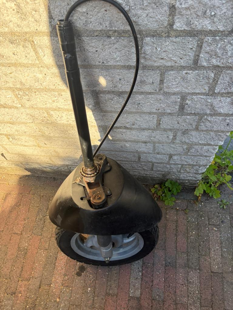 piaggio zip type 2 voorvork, Ophalen