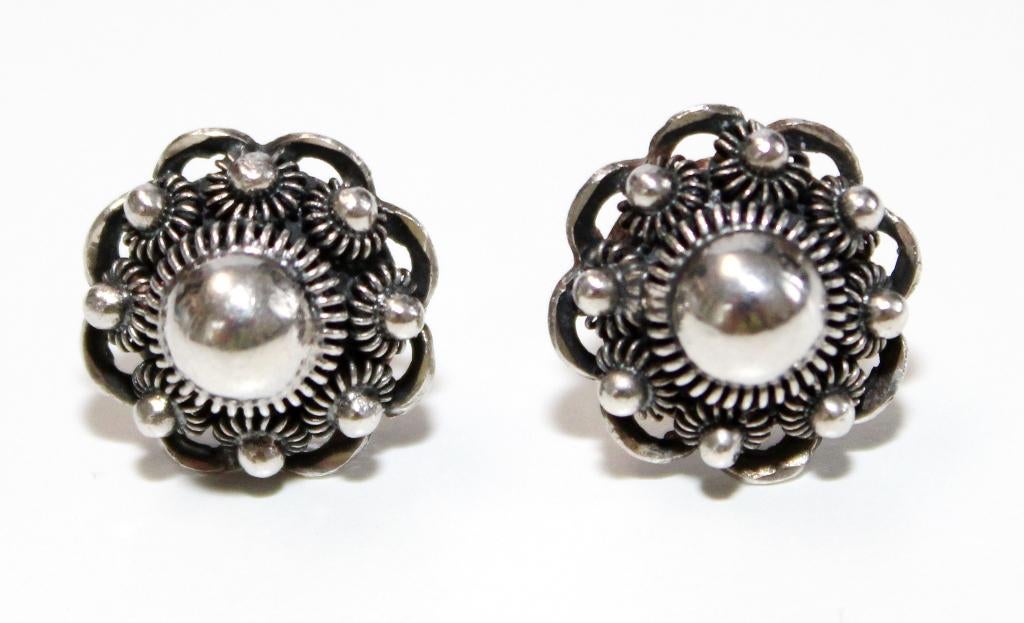 Schitterend Paar Zilveren Zeeuwse Knop Oorbellen, Ophalen of Verzenden, Zo goed als nieuw, Knopjes of Stekers, Zilver