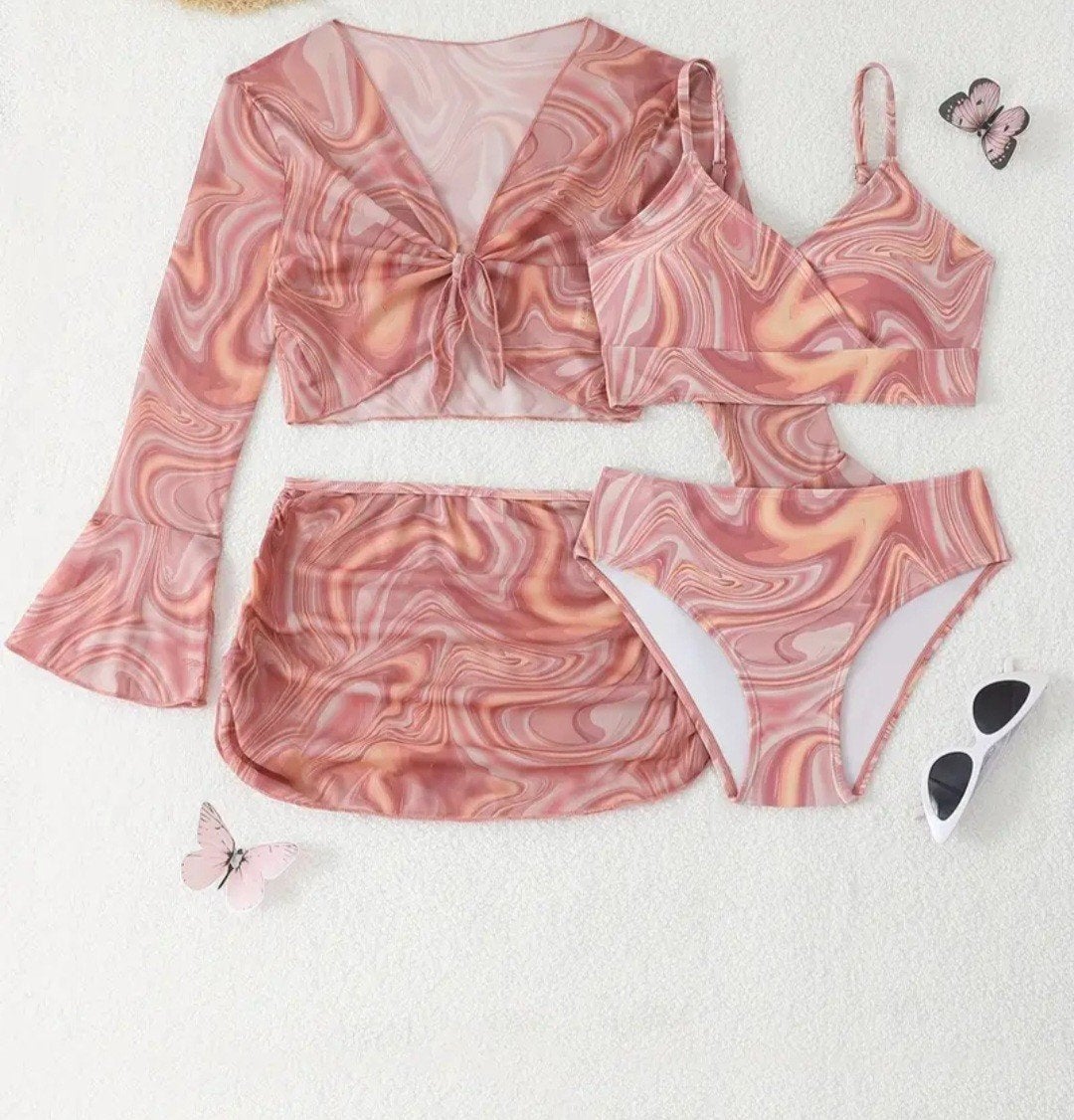 Leuk 4 delig bikini setje, Kinderen en Baby's, Kinderkleding | Kinder-zwemkleding, Bikiniset, Meisje, Nieuw, Ophalen of Verzenden