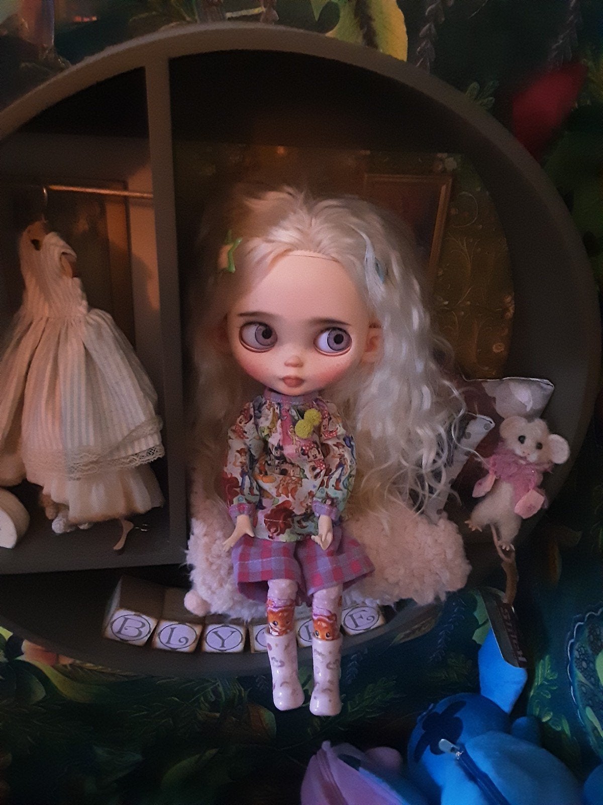 Blythe Nora - Illeke Little Helpers., Ophalen of Verzenden, Zo goed als nieuw