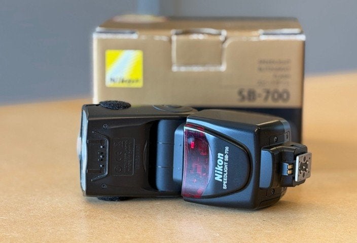 Nikon SB-700 Speedlight, Nikon, Ophalen of Verzenden, Zo goed als nieuw, Stroombaan 14, 1181 VX AMSTELVEEN