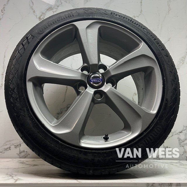 Volvo V60 225/45/17 INCH Origineel, Gebruikt, -, -, Banden en Velgen